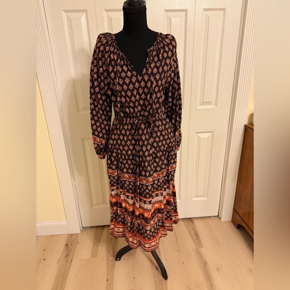 Old Navy Black and Orange Long Sleeve Dress